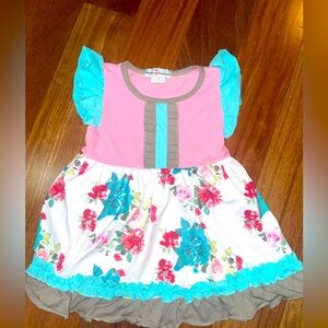 Girls summer dress size 6 NWOT